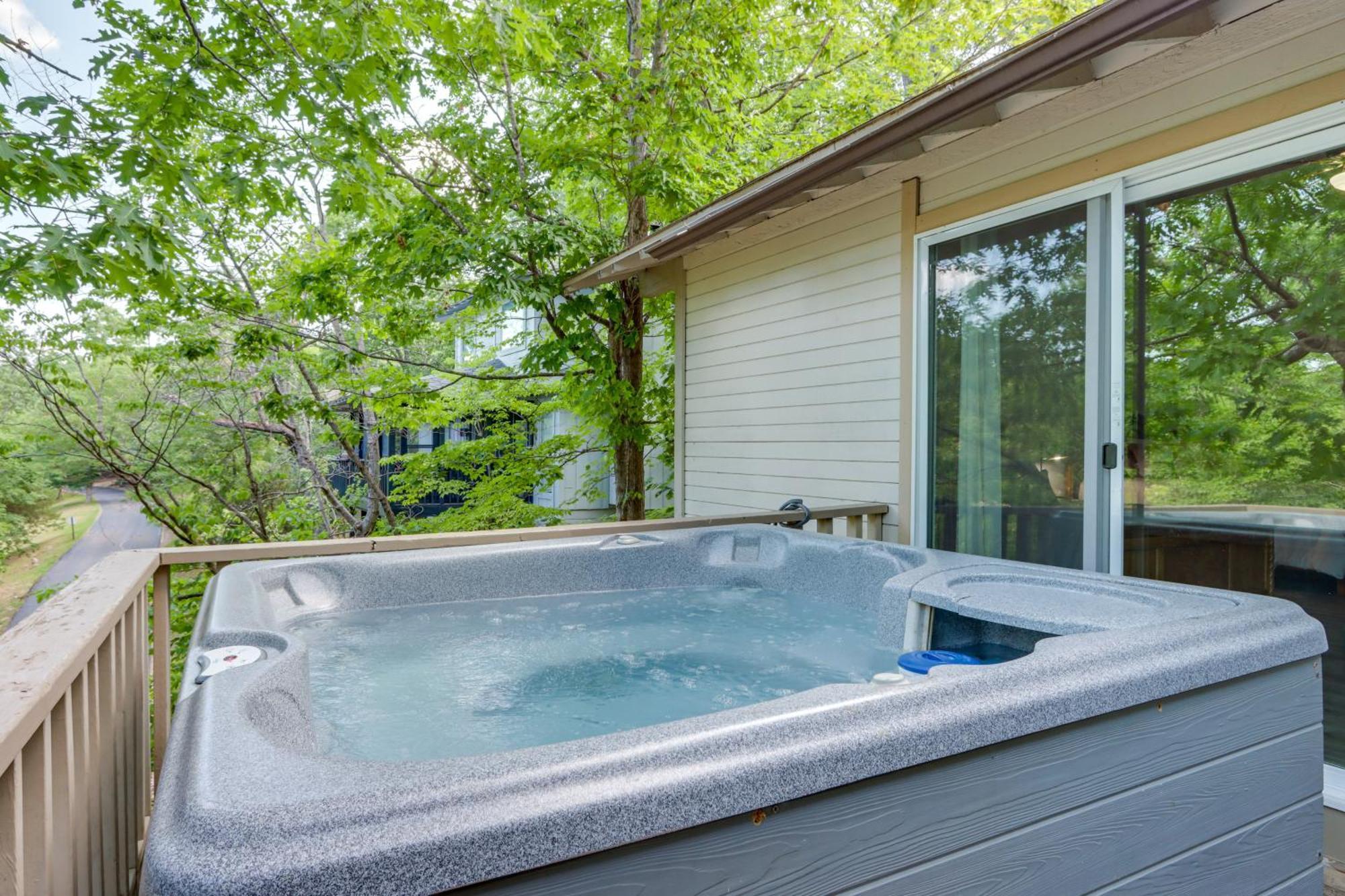 Hot Tub And Fire Pit Margaritaville Home! Osage Beach Eksteriør bilde